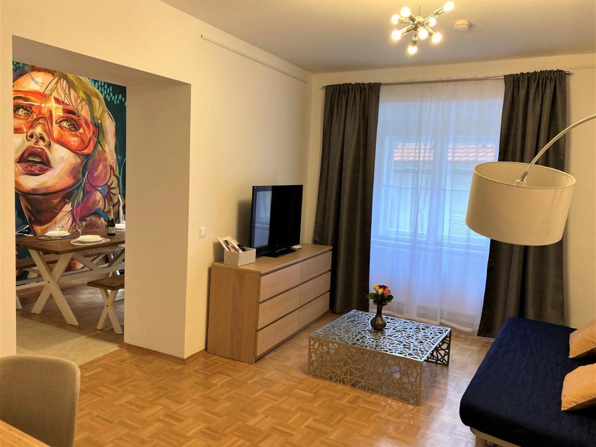 Carillon By Bestchoice - Old City - Self Check-In With Parking Option 그라츠 외부 사진