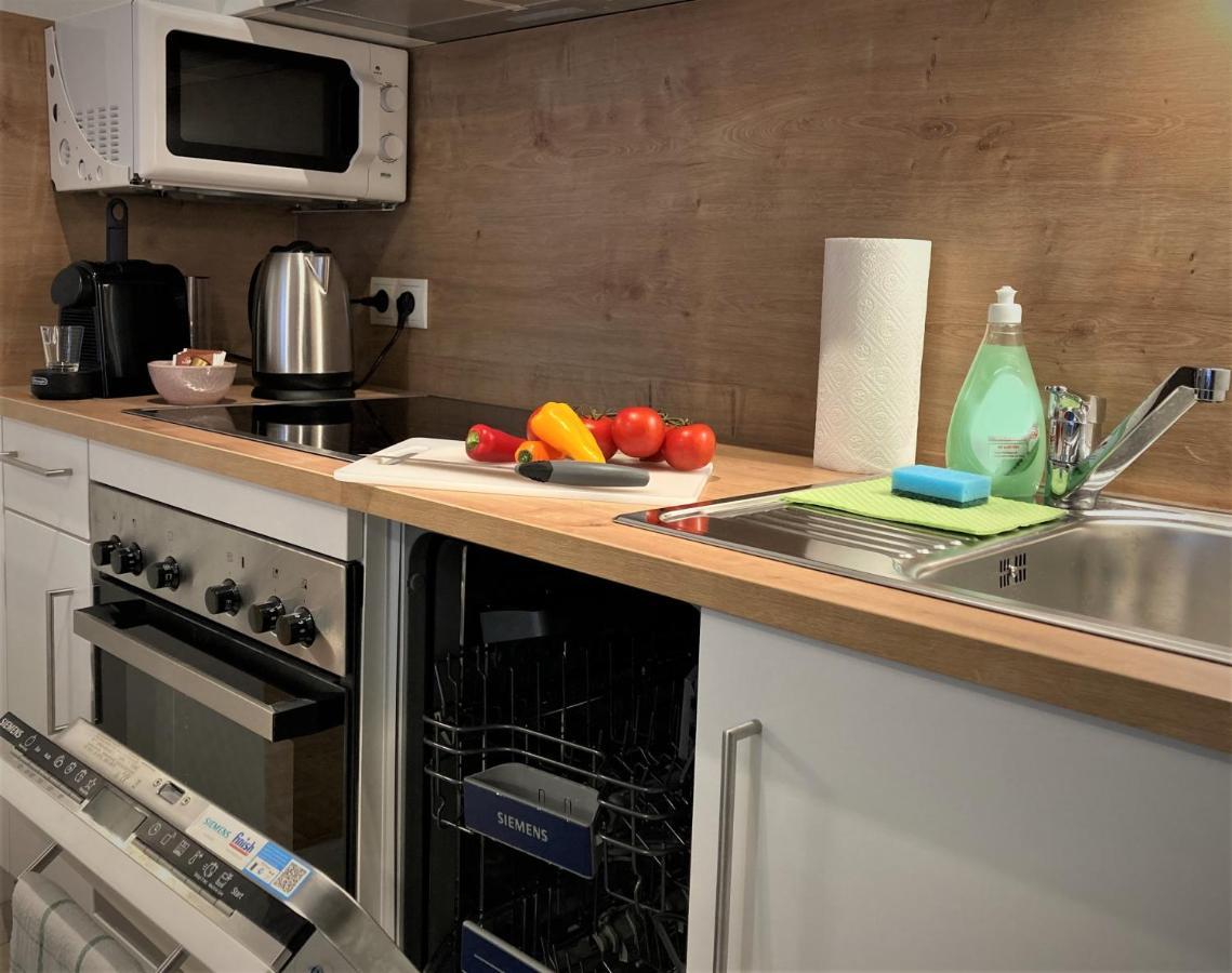 Carillon By Bestchoice - Old City - Self Check-In With Parking Option 그라츠 외부 사진