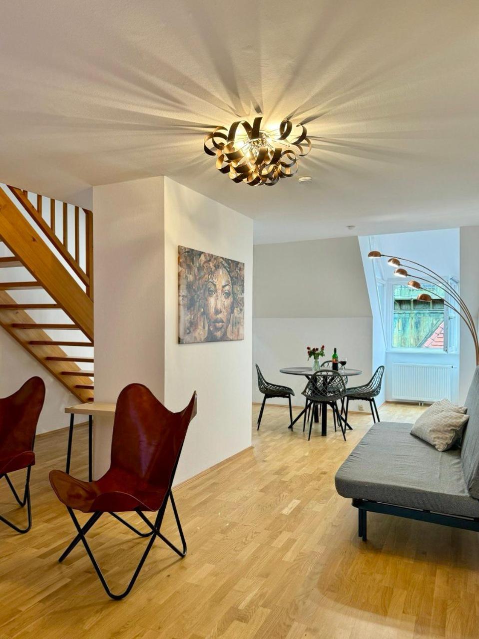 Carillon By Bestchoice - Old City - Self Check-In With Parking Option 그라츠 외부 사진
